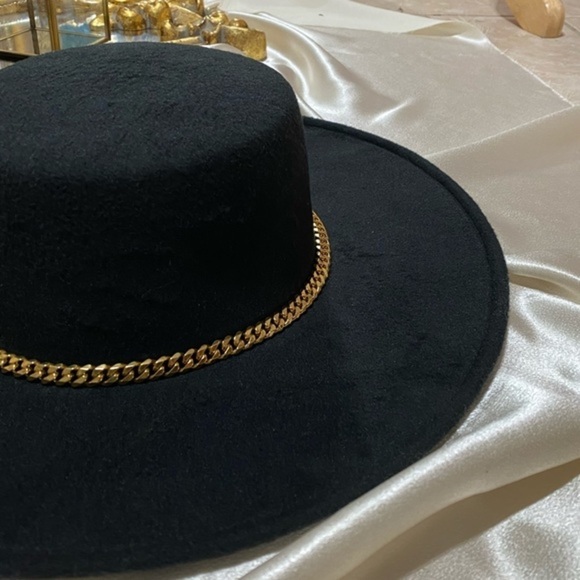 Black Fedora Chain Hat main image 5